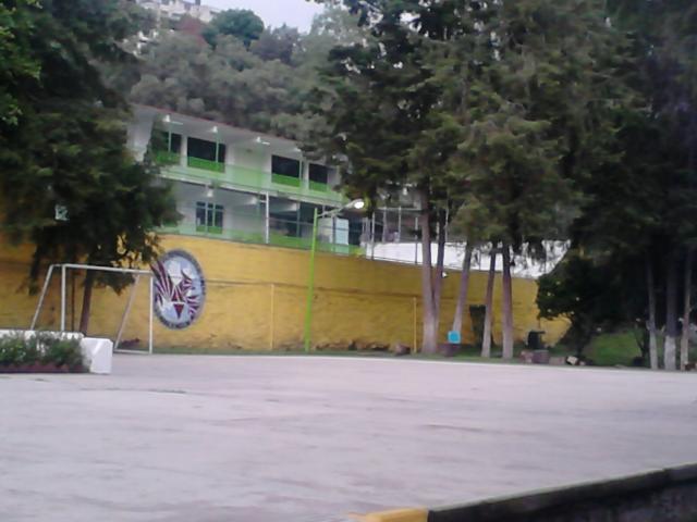 PREPARATORIA OFICIAL ANEXA A LA NORMAL DE NAUCALPAN Conoce